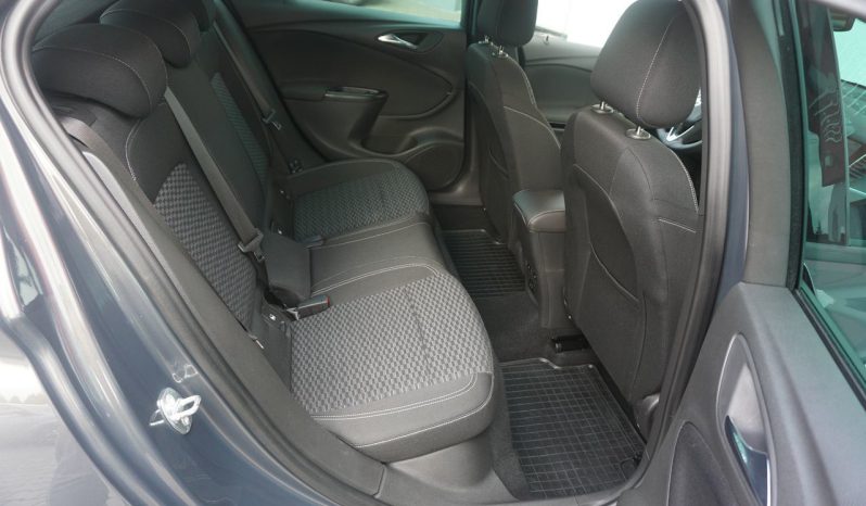 
								Opel Astra K 1.4 turbo navi kamera full									