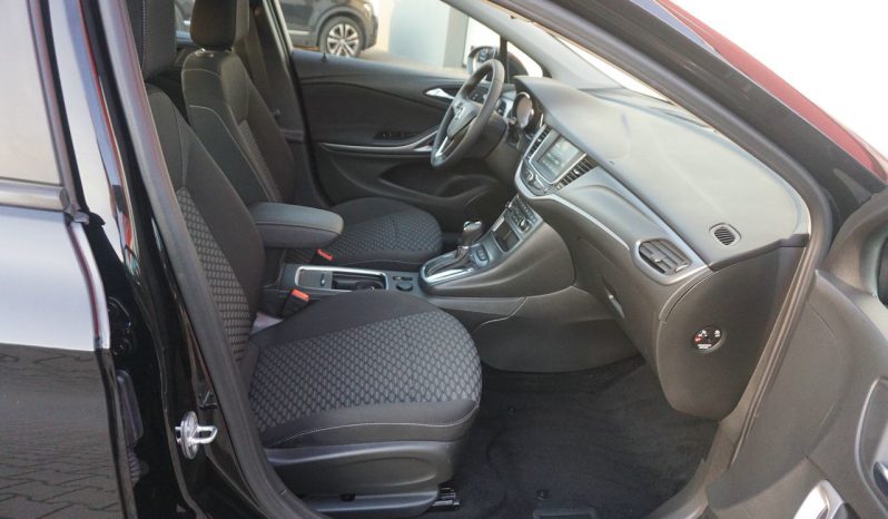 
								Opel Astra K 1.4 turbo full									
