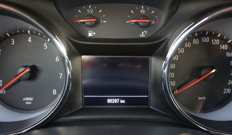 
								Opel Astra K 1.4 turbo full									