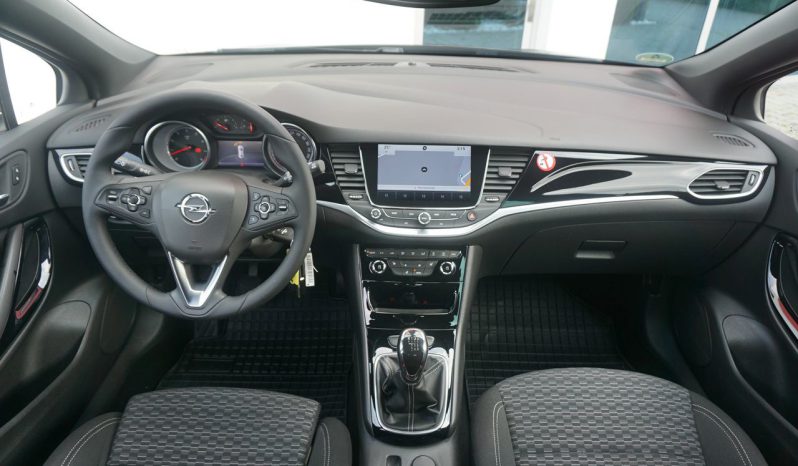 
								Opel Astra K 1.4 turbo navi kamera full									