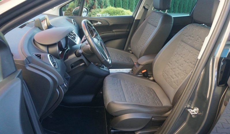 
								Cosmo*1.4*100KM*49000km*serwisowany w ASO full									