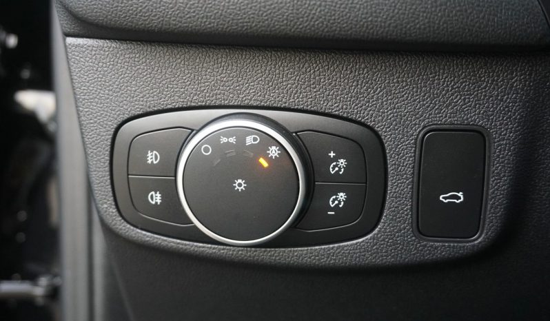
								Ford Focus 1.5 TDCI kamera navi panorama full									