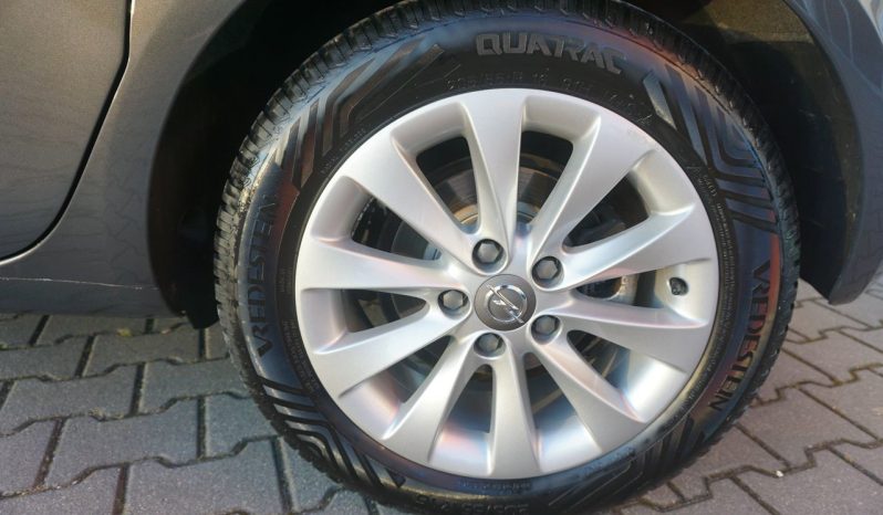 
								Cosmo*1.4*100KM*49000km*serwisowany w ASO full									