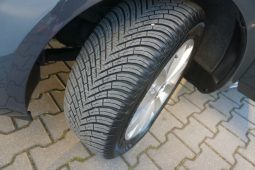 
										Cosmo*1.4*100KM*49000km*serwisowany w ASO full									