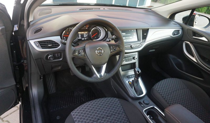 
								Opel Astra K 1.4 turbo full									