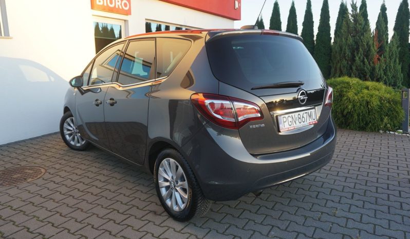 
								Cosmo*1.4*100KM*49000km*serwisowany w ASO full									
