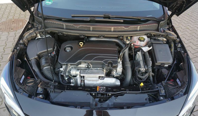 
								Opel Astra K 1.4 turbo full									