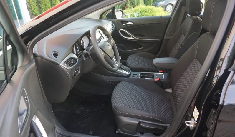 
								Opel Astra K 1.4 turbo full									