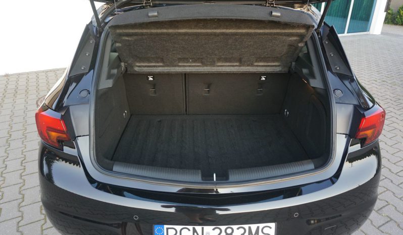 
								Opel Astra K 1.4 turbo full									