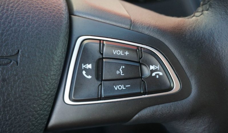 
								FORD KUGA 2.0 TDCI kamera navi full									