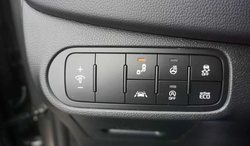 
								1.6CRDI* 87000km*Kamera*Navi*klimatronic* full									