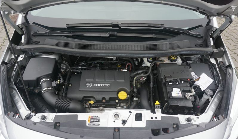 
								Cosmo*1.4*120KM*48000km*serwisowany w ASO full									