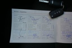 
										2.0*163KM*Automat*Navi*Kamera*72500km* full									