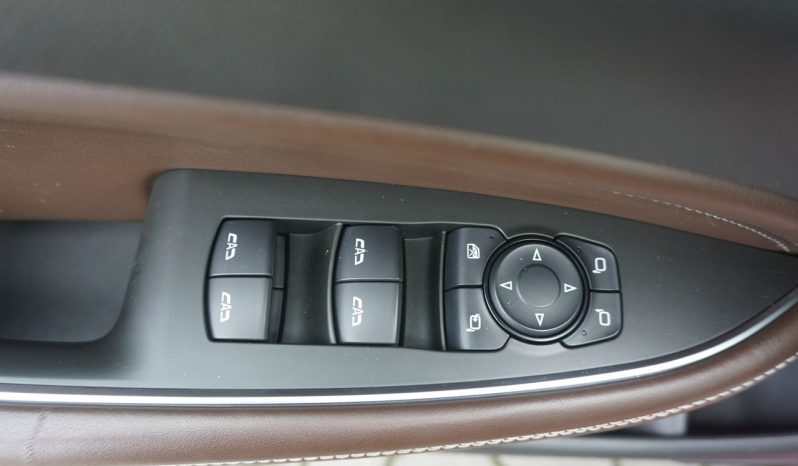 
								GSI 2.0*230KM*4X4*Full opcja* full									