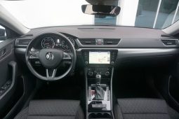 
										bi-xenon*panorama*kamera*navi*190KM*DSG full									