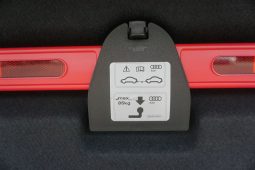 
										bogate wyposażenie*kamera*navi*2.0 TDI*190KM*DSG full									