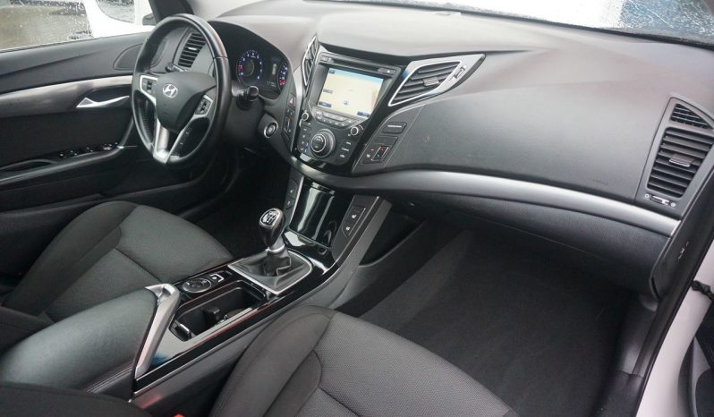 
								1.6 GDI*120000km*Xenon*Kamera*Navi* full									