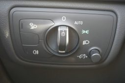 
										bogate wyposażenie*kamera*navi*2.0 TDI*190KM*DSG full									