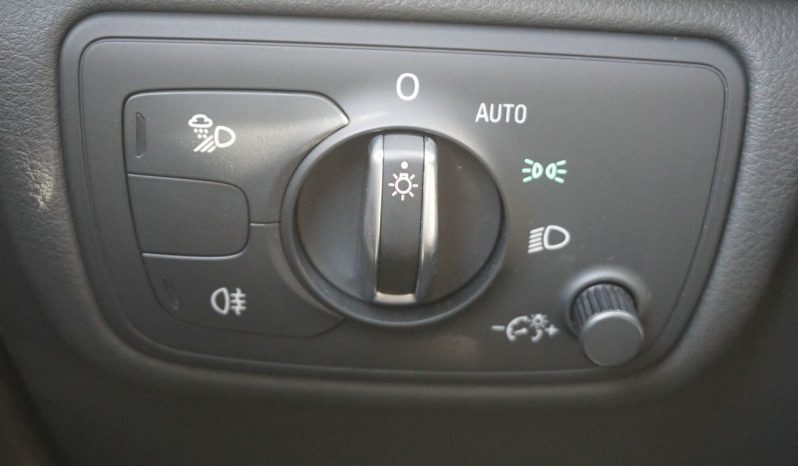 
								bogate wyposażenie*kamera*navi*2.0 TDI*190KM*DSG full									