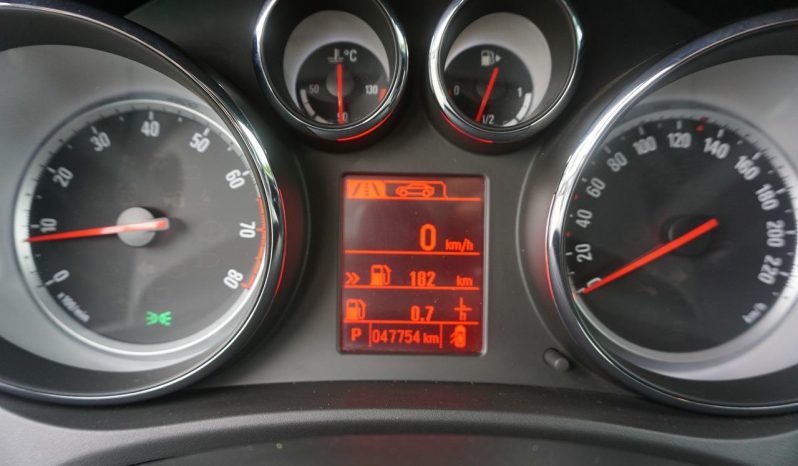 
								Cosmo*1.4*120KM*48000km*serwisowany w ASO full									