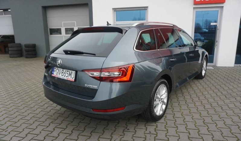 
								bi-xenon*panorama*kamera*navi*190KM*DSG full									