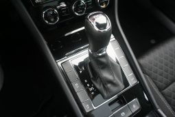 
										bi-xenon*panorama*kamera*navi*190KM*DSG full									