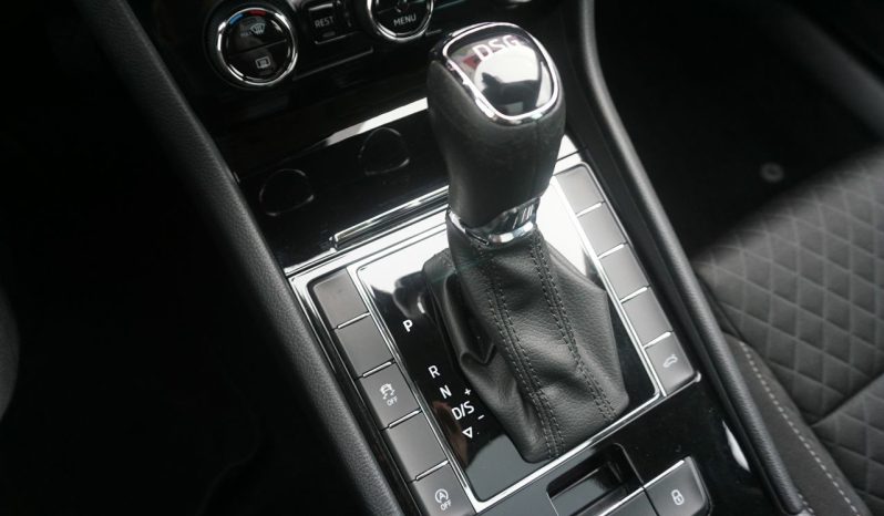 
								bi-xenon*panorama*kamera*navi*190KM*DSG full									