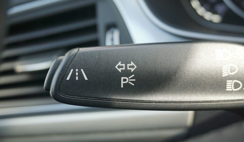 
								bogate wyposażenie*kamera*navi*2.0 TDI*190KM*DSG full									