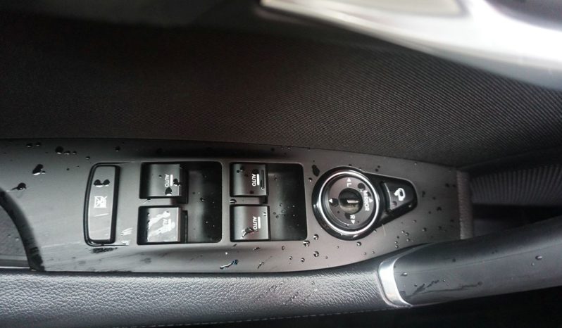 
								1.6 GDI*120000km*Xenon*Kamera*Navi* full									