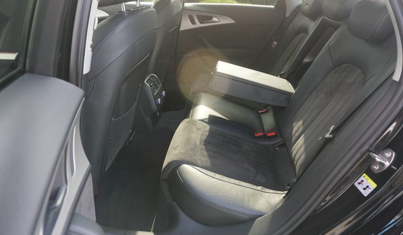 
								bogate wyposażenie*kamera*navi*2.0 TDI*190KM*DSG full									