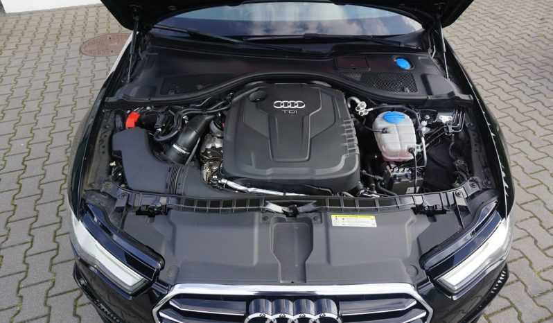 
								bogate wyposażenie*kamera*navi*2.0 TDI*190KM*DSG full									