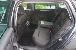 
										bi-xenon*panorama*kamera*navi*190KM*DSG full									