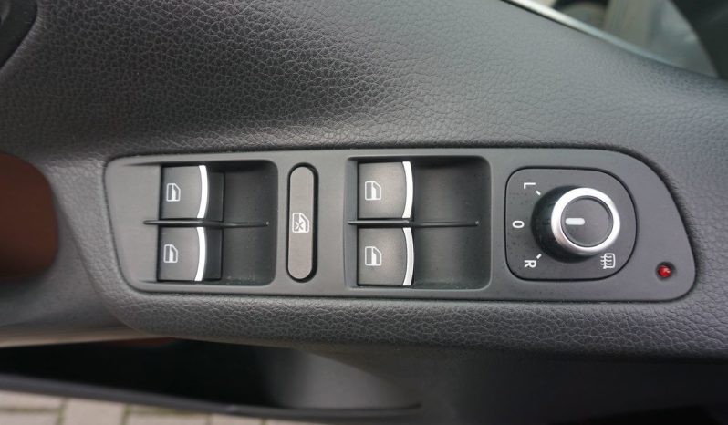 
								VW Tiguan*skóra*kamera*navi*177KM*DSG full									