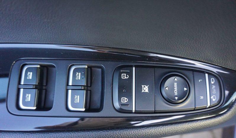 
								2.0*163KM*Automat*Navi*Kamera*72500km* full									