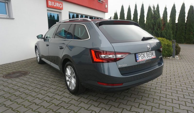 
								bi-xenon*panorama*kamera*navi*190KM*DSG full									