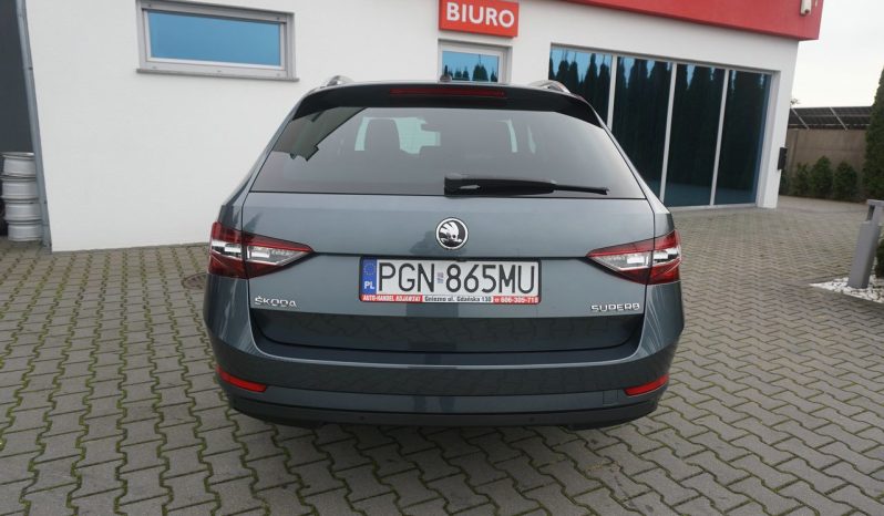 
								bi-xenon*panorama*kamera*navi*190KM*DSG full									